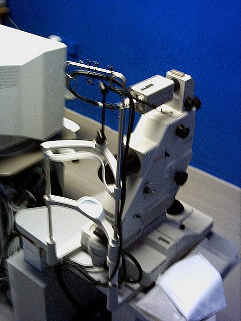 digitální zobrazovací systém k provedení foto fundu a fluorescenční angiografie
