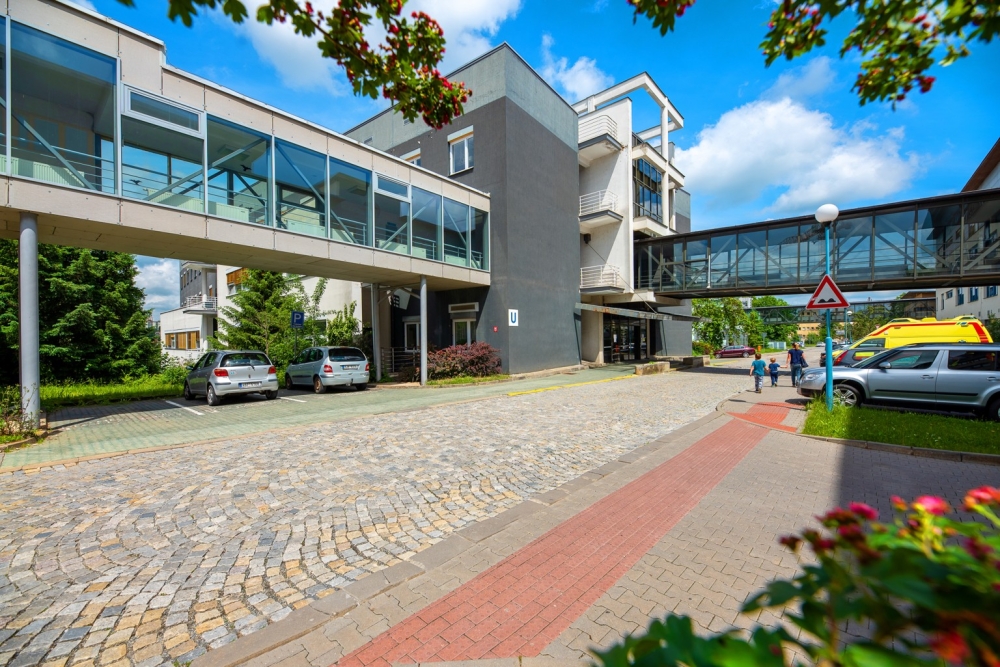 Změna v příjmu interních pacientů přivážených z mimo spádových oblastí